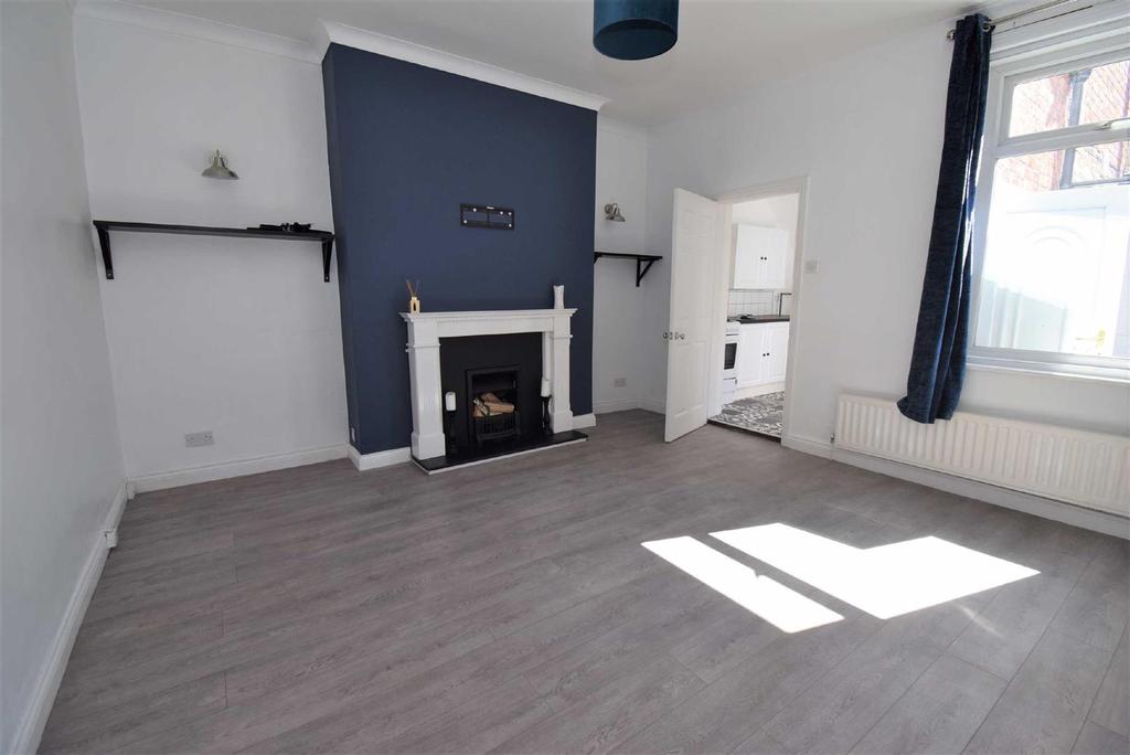 Bewick Street, South Shields 2 bed flat £500 pcm (£115 pw)