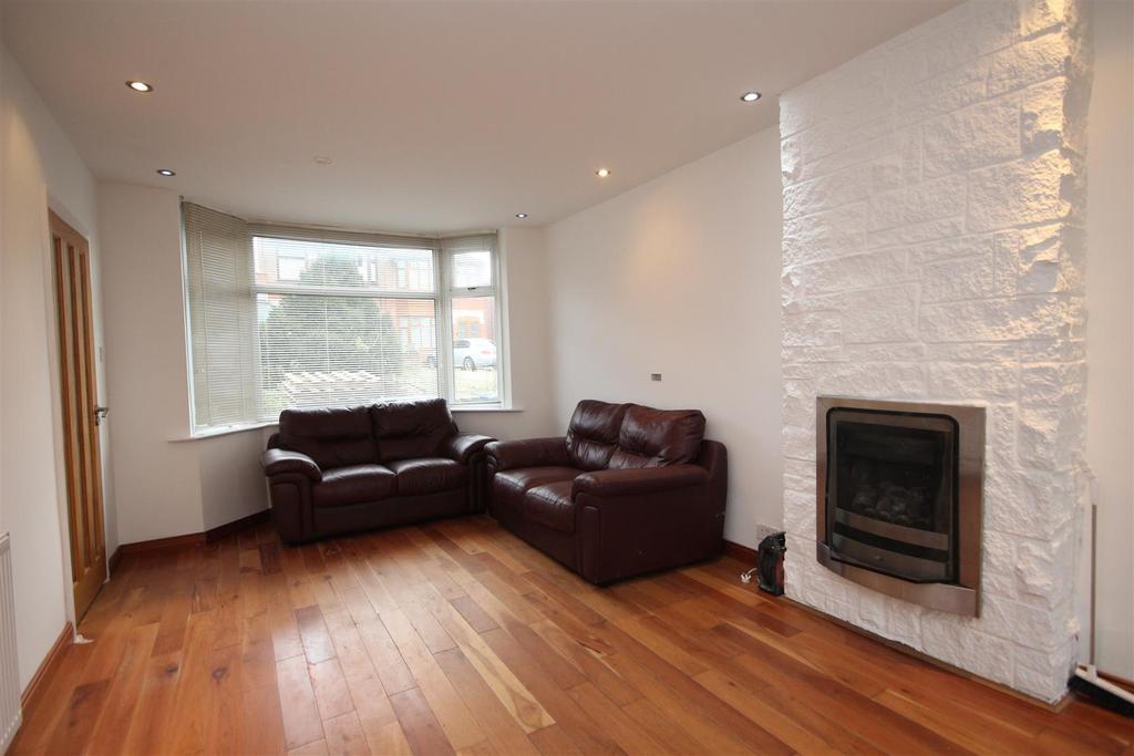 Cornelius Street, Coventry 3 bed terraced house £1,000 pcm (£231 pw)