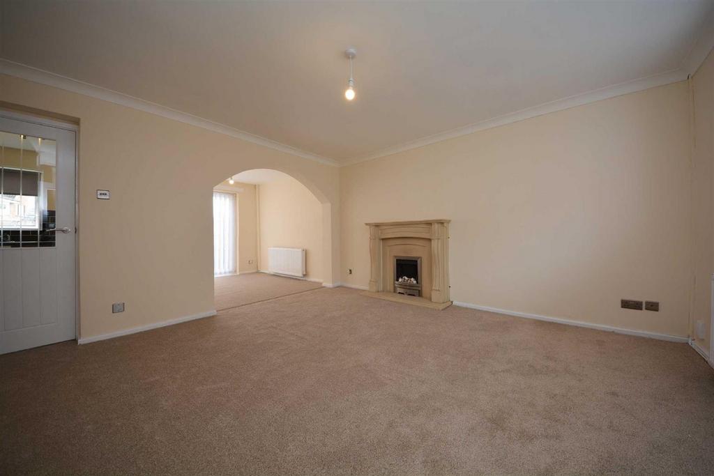 Renfrew Road, Aspull, Wigan, WN2 1UT 3 bed semidetached house for sale