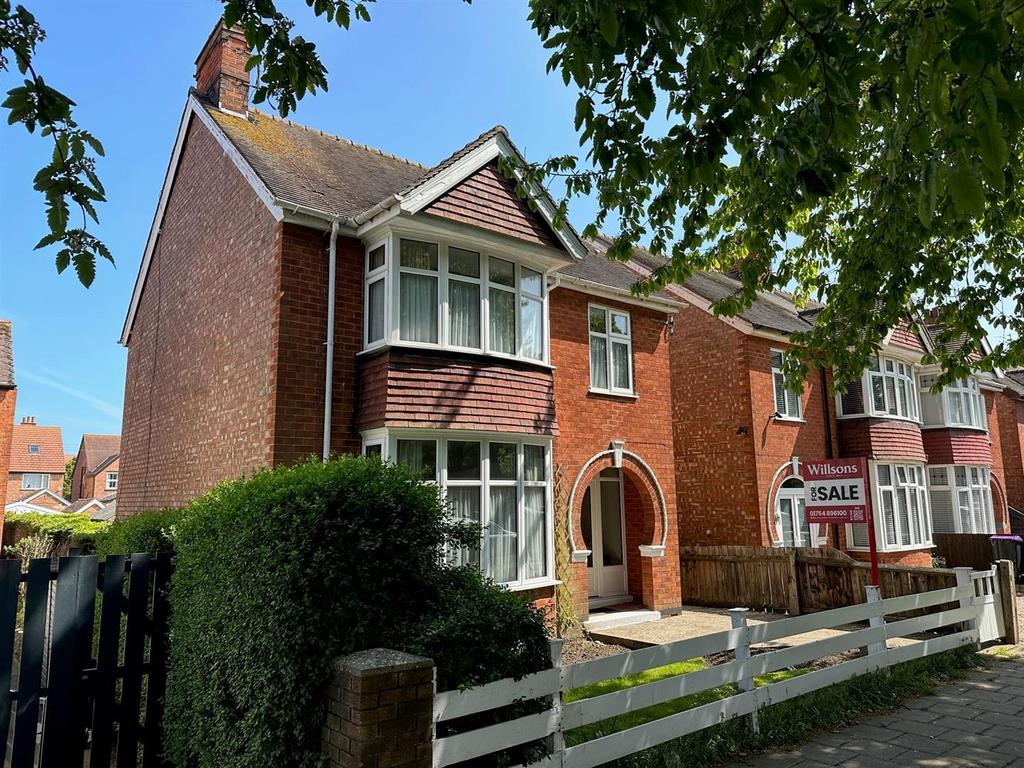 Ida Road, Skegness 3 bed detached house for sale £195,000