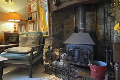 1, Penswell Cottages Fore Street, North Molton, South Molton, EX36 3HL