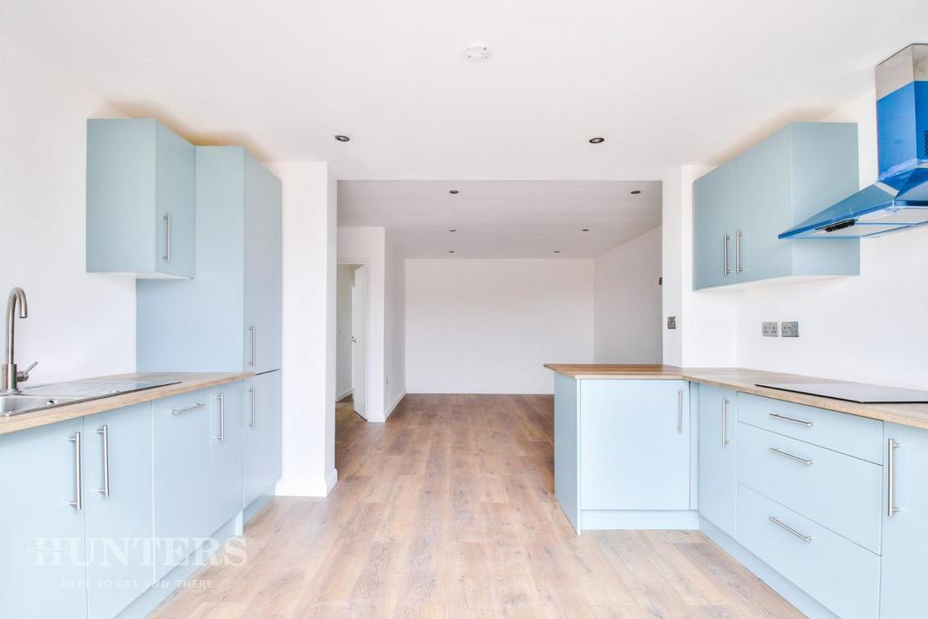 15 Woodbank kitchen.jpg