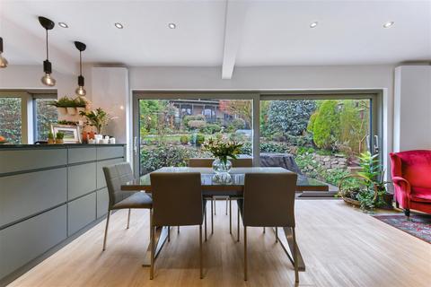 49 Ullswater Crescent, London, SW15 3RG