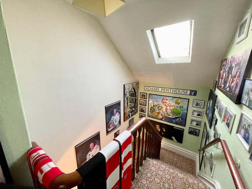 2nd Floor Landing