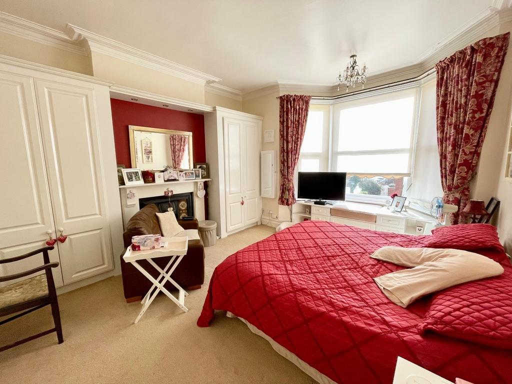 Bedroom (1st Floor)