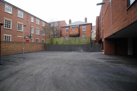Flat 7, 2 Kiln Close, Gloucester, GL1 1GG