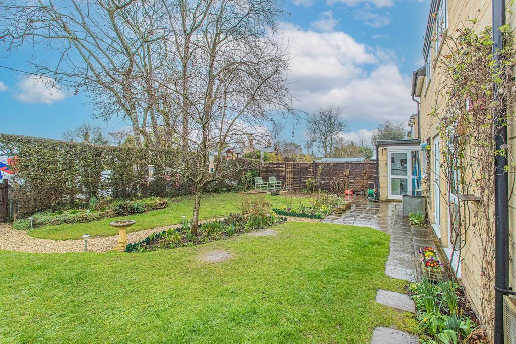 Monks Park, Milbourne, Malmesbury 4 bed detached house £580,000