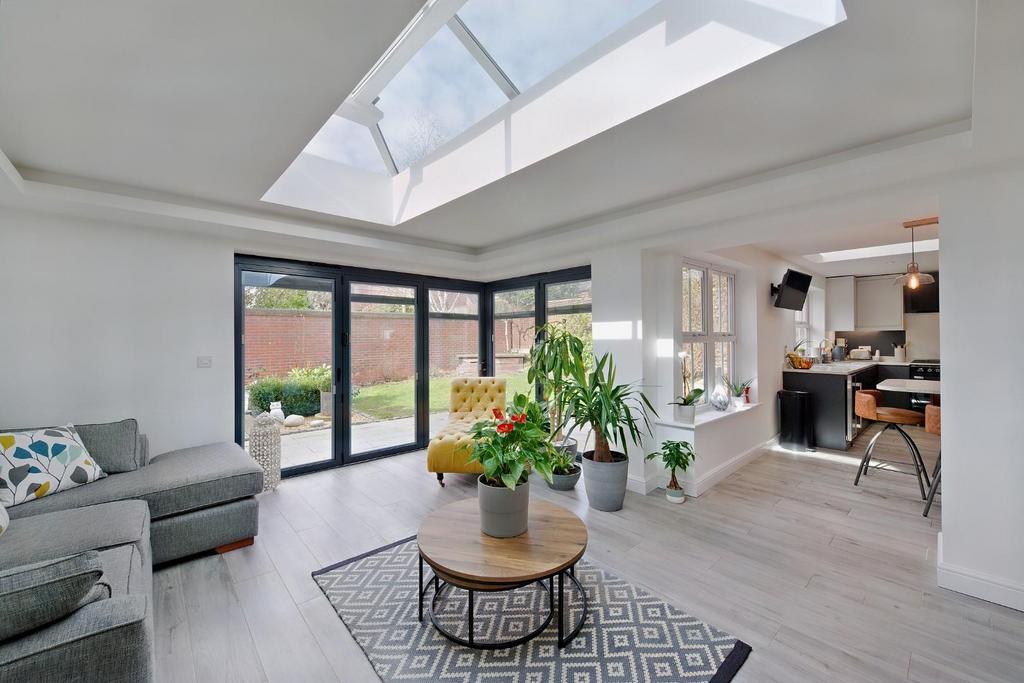 8542333-interior11-800.JPG