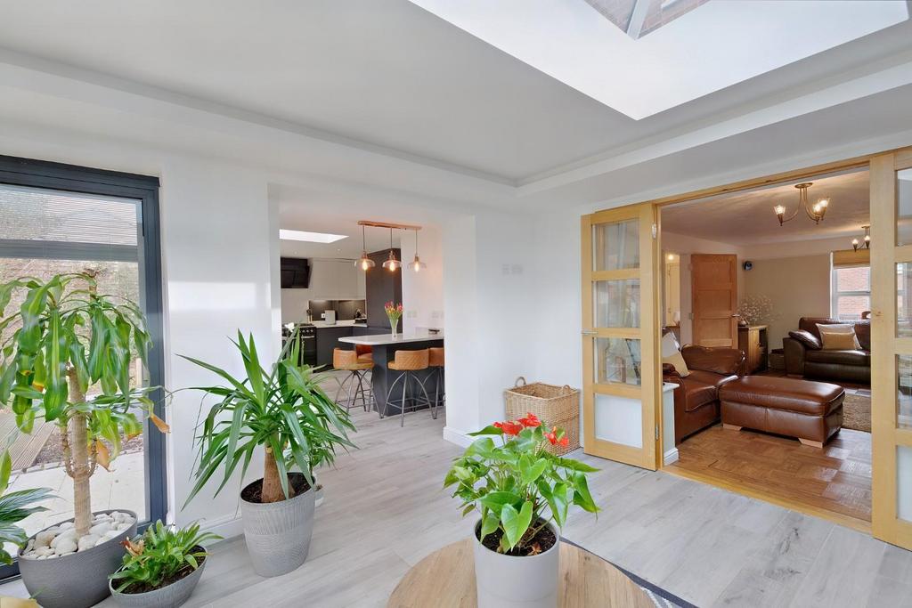 8542333-interior14-800.JPG