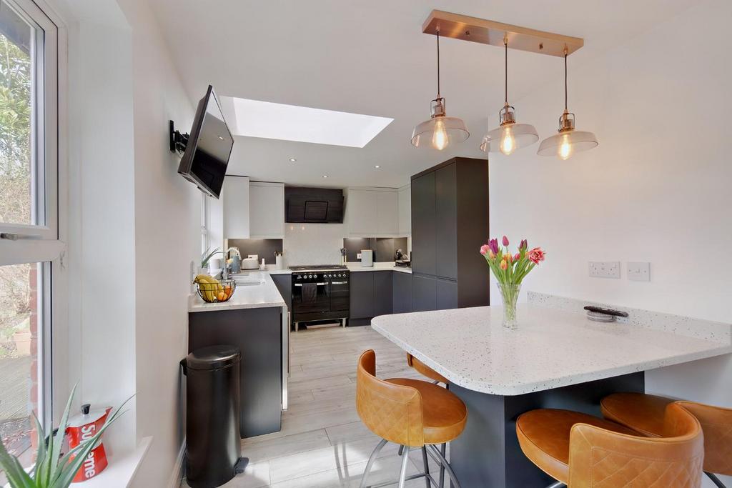 8542333-interior16-800.JPG