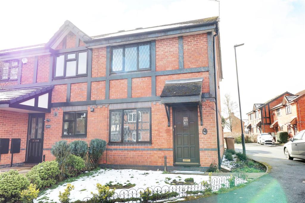Turton Close, Bloxwich, Walsall 2 bed end of terrace house £750 pcm