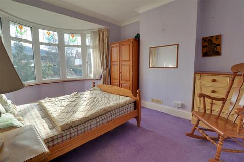 167 Ermin Street, Brockworth, Gloucester, GL3 4HQ