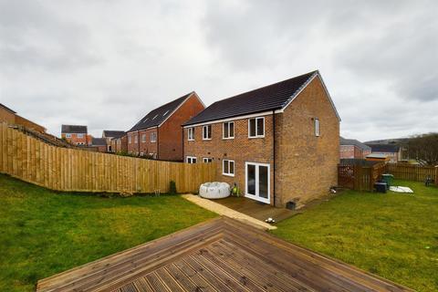 15 Bro Eithin, Cefneithin, Llanelli, SA14 7AZ
