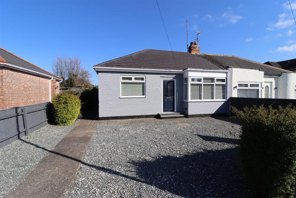 Haven Avenue, Brough 2 bed semidetached bungalow for sale £200,000