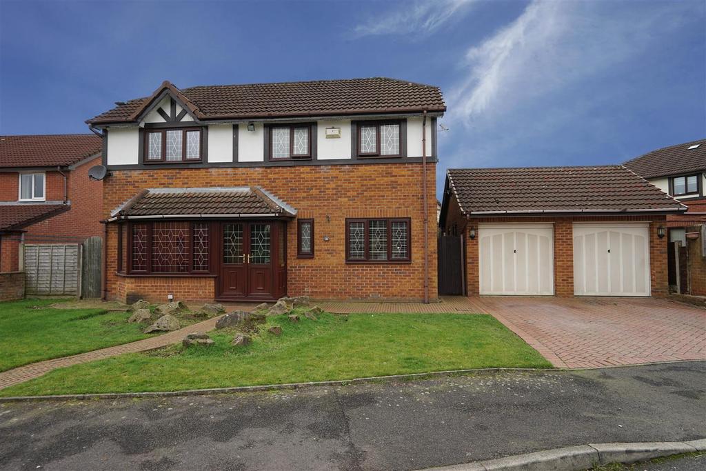 Avonhead Close, Horwich, Bolton 4 bed detached house £375,000