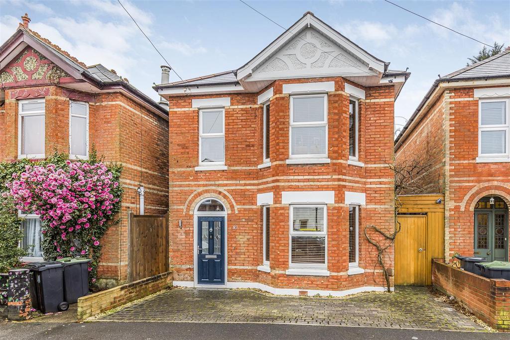 Markham Road, Bournemouth 4 bed detached house £425,000