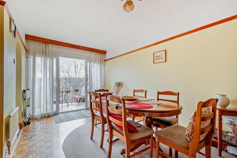 117 Ridgeway Drive, Bromley, BR1 5DB