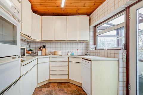 117 Ridgeway Drive, Bromley, BR1 5DB