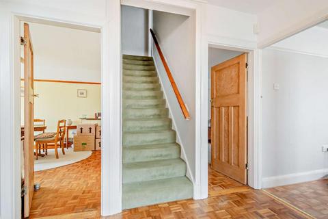 117 Ridgeway Drive, Bromley, BR1 5DB
