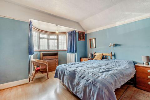 117 Ridgeway Drive, Bromley, BR1 5DB