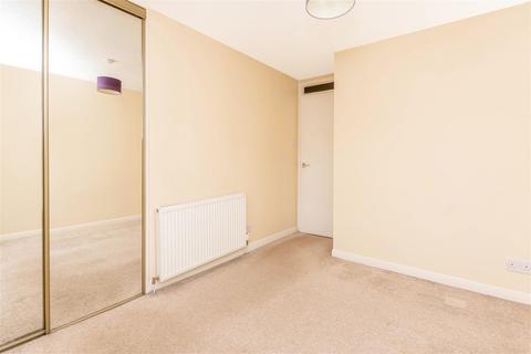 78 Argyll Road, Kinross, KY13 8BL