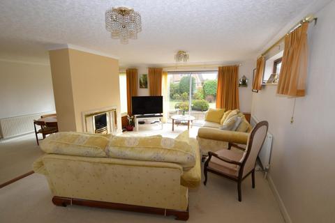 4 bedroom detached house for sale - Newbury Close, Wigston