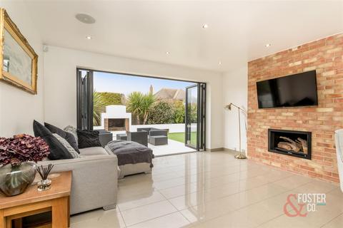 38 Marine Drive, Goring By Sea, Worthing, BN12 4QN