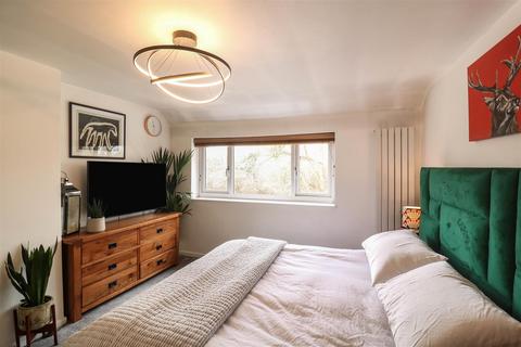 46 Latton Green, Harlow, CM18 7ER