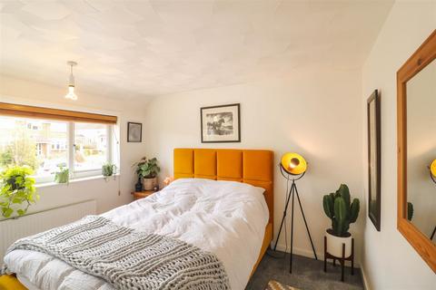 46 Latton Green, Harlow, CM18 7ER
