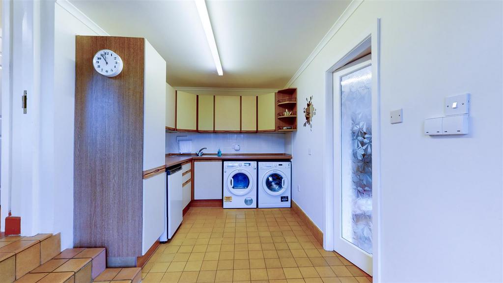 Spacious Utility Room
