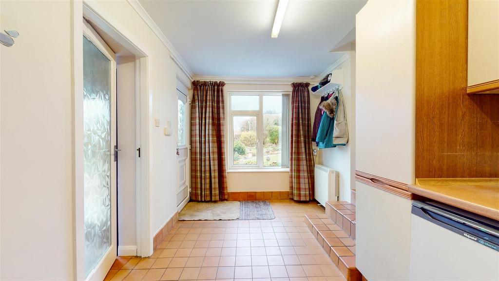 Spacious Utility Room