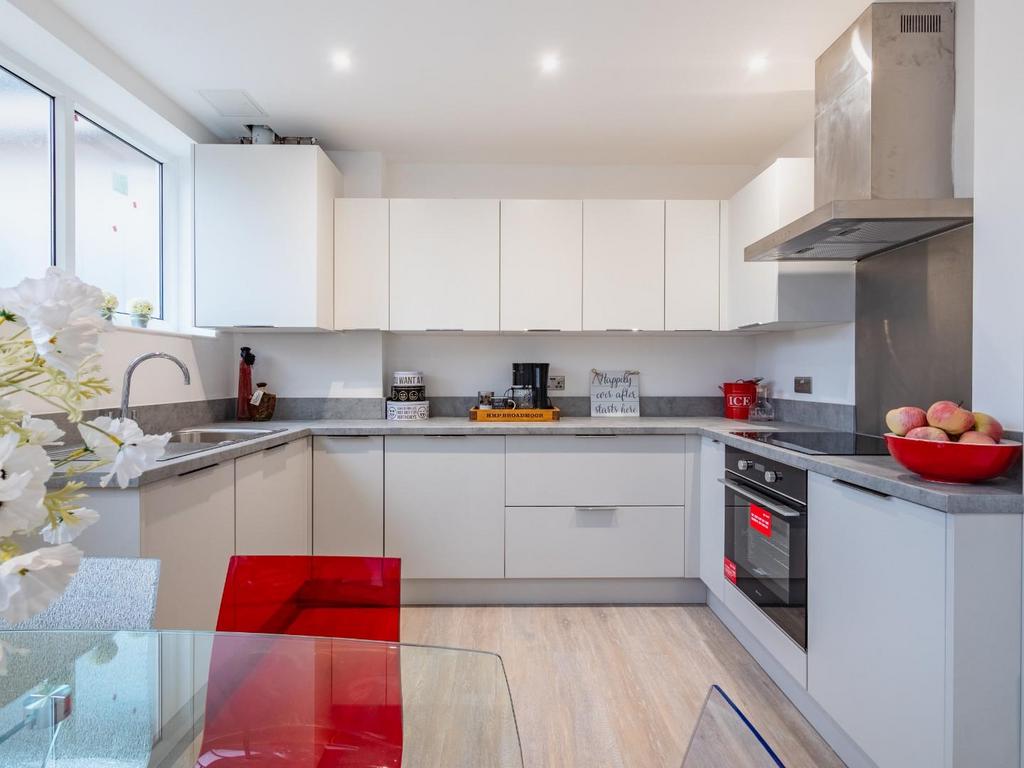 KITCHEN 3.jpg