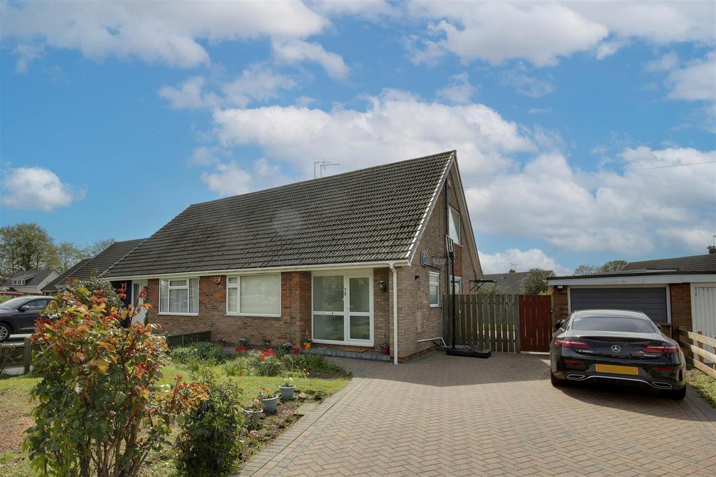 St Helens Drive, Welton 3 bed semidetached house £250,000