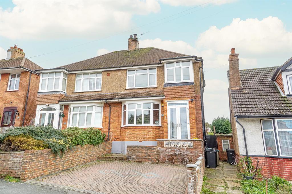 Parker Road, Hastings 3 bed semidetached house £370,000