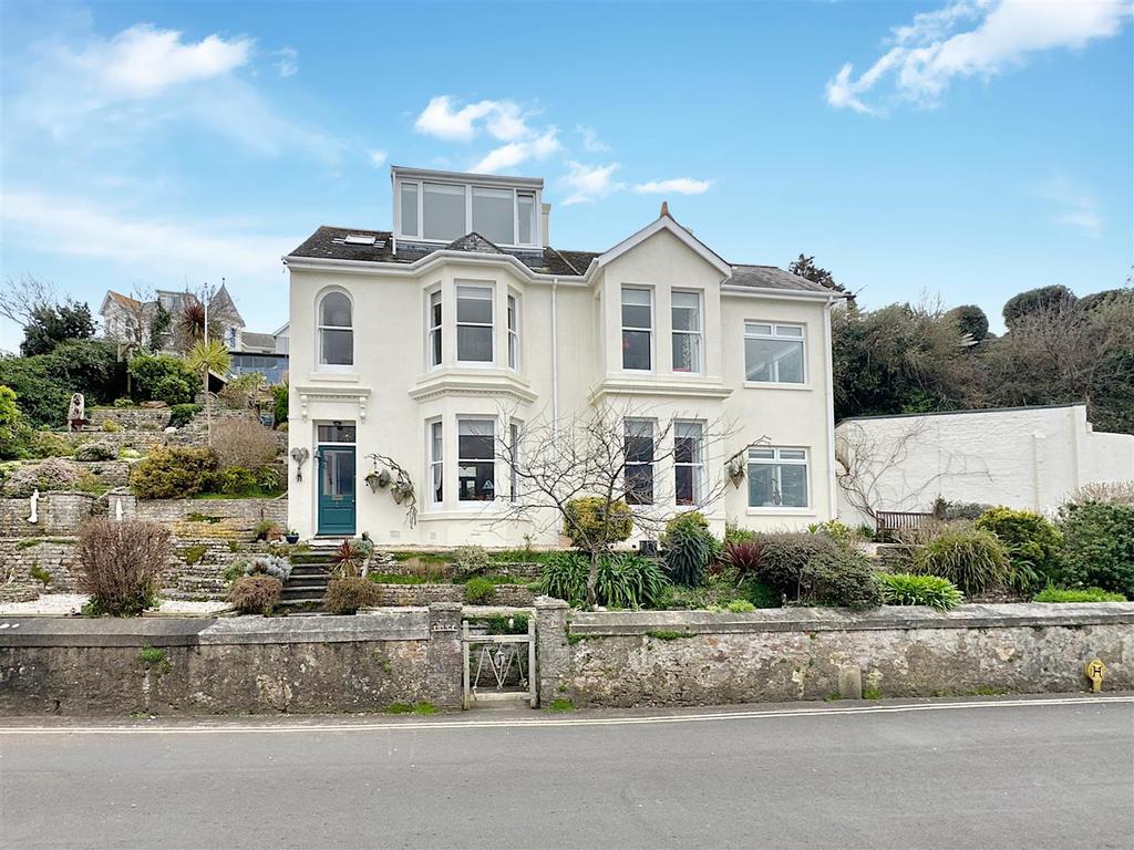 Berry Head Road, Brixham 6 bed detached house £925,000