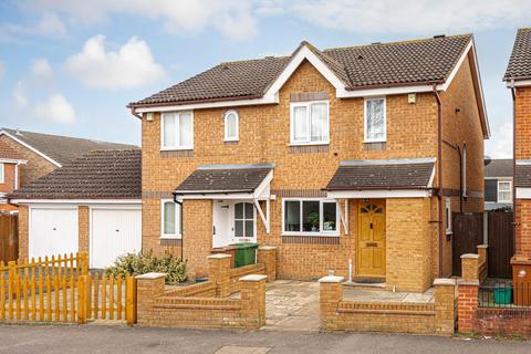 8 Cotswold Way, Worcester Park, KT4 8LL
