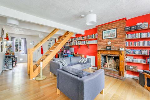 131 Longfellow Road, Worcester Park, KT4 8BA