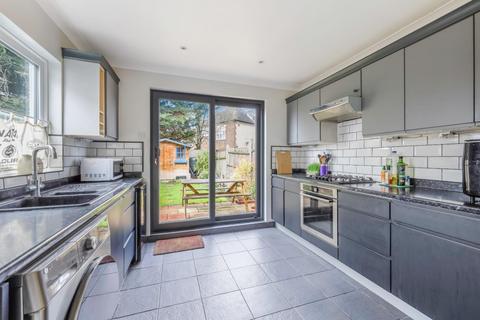 131 Longfellow Road, Worcester Park, KT4 8BA