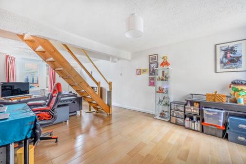 131 Longfellow Road, Worcester Park, KT4 8BA
