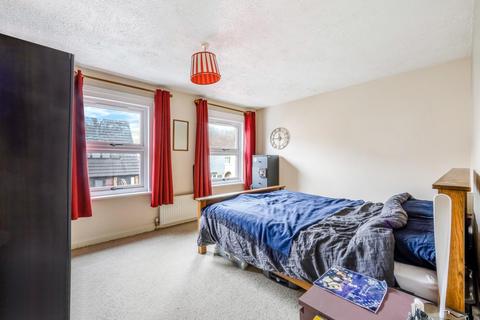 131 Longfellow Road, Worcester Park, KT4 8BA