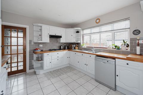 2 Thorndon Gardens, Epsom, KT19 0QP