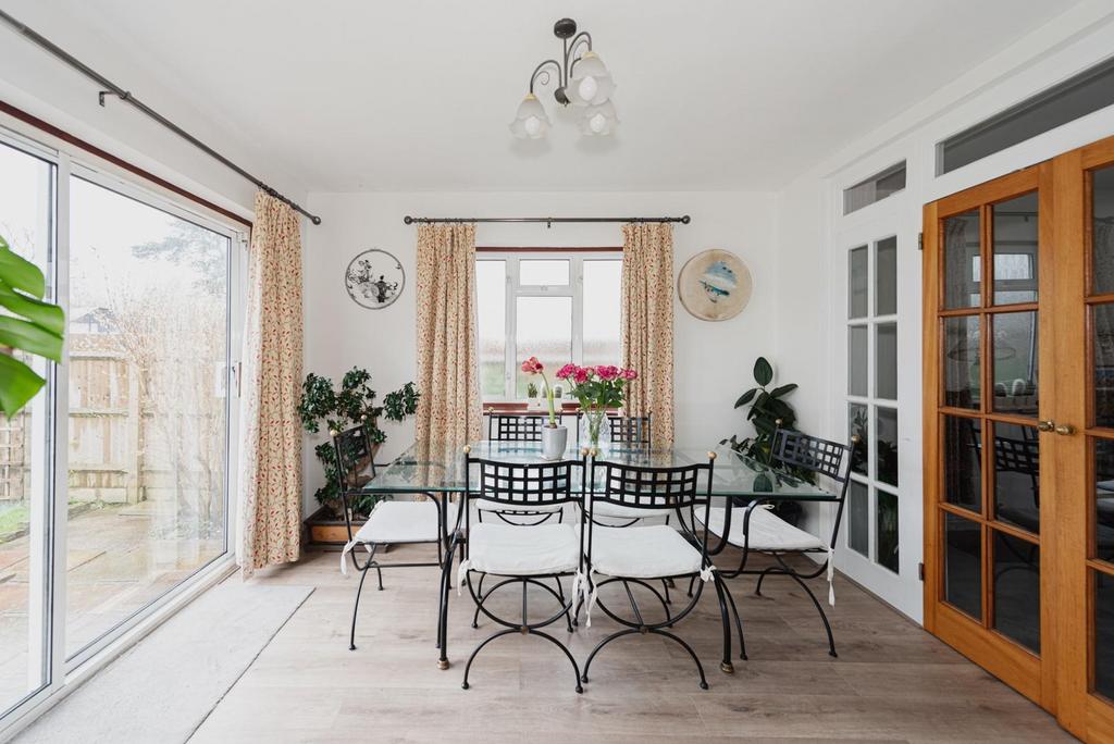 Thorndon gardens