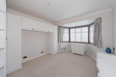 2 Thorndon Gardens, Epsom, KT19 0QP