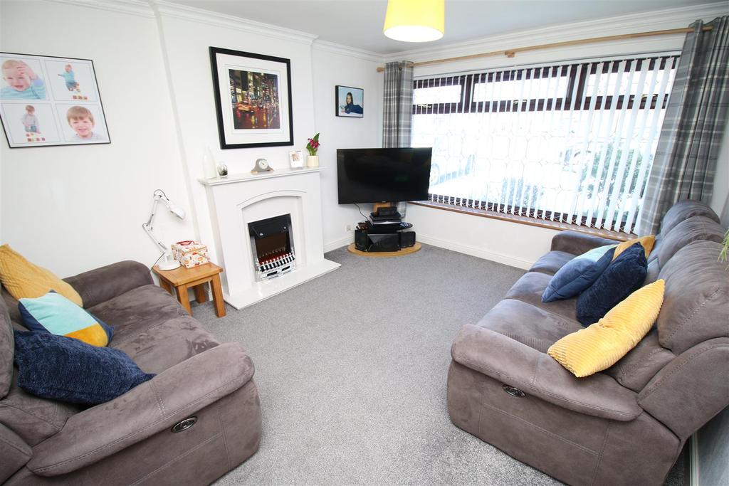 Dalton Road, Bedworth 3 bed detached house £274,950