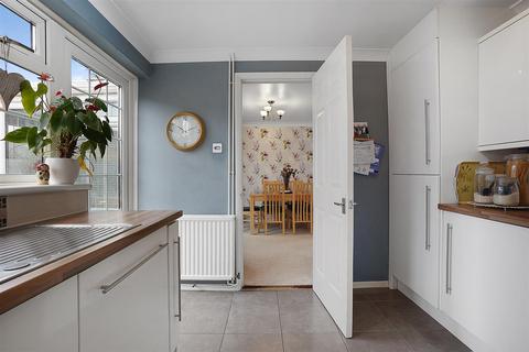 23 Birkhall Close, Chatham, ME5 7QD