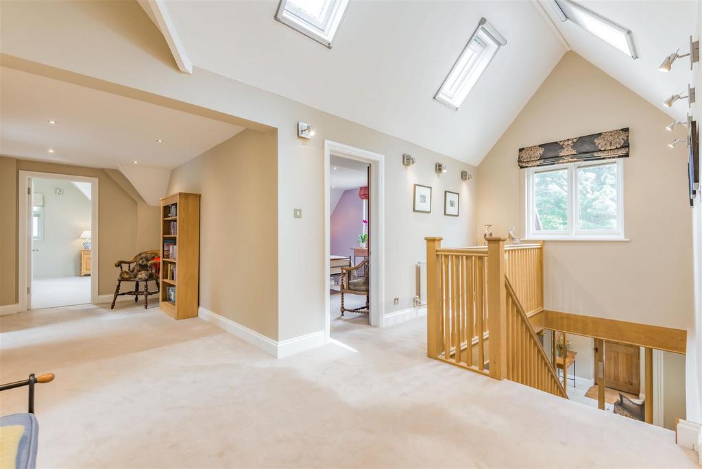 8505239-interior22.jpg