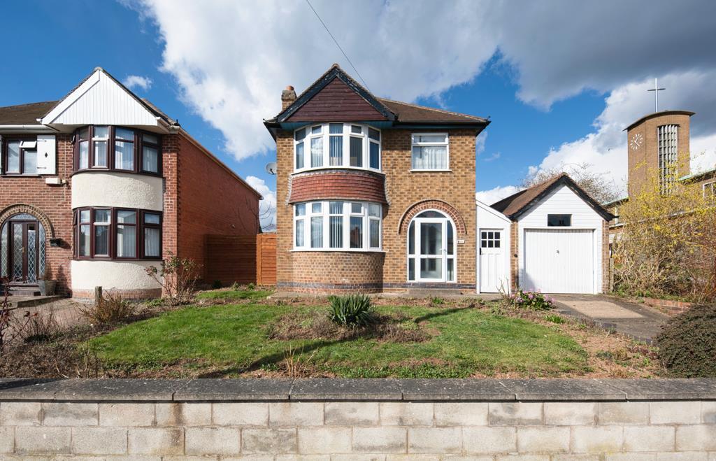 Oakdale Road, Carlton, Nottingham 3 bed detached house £290,000