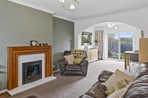 4 Brickyard Lane, Studley, B80 7EE