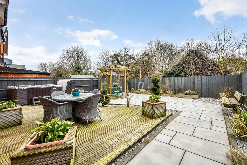 Sketch Ph20 4184613.jpg