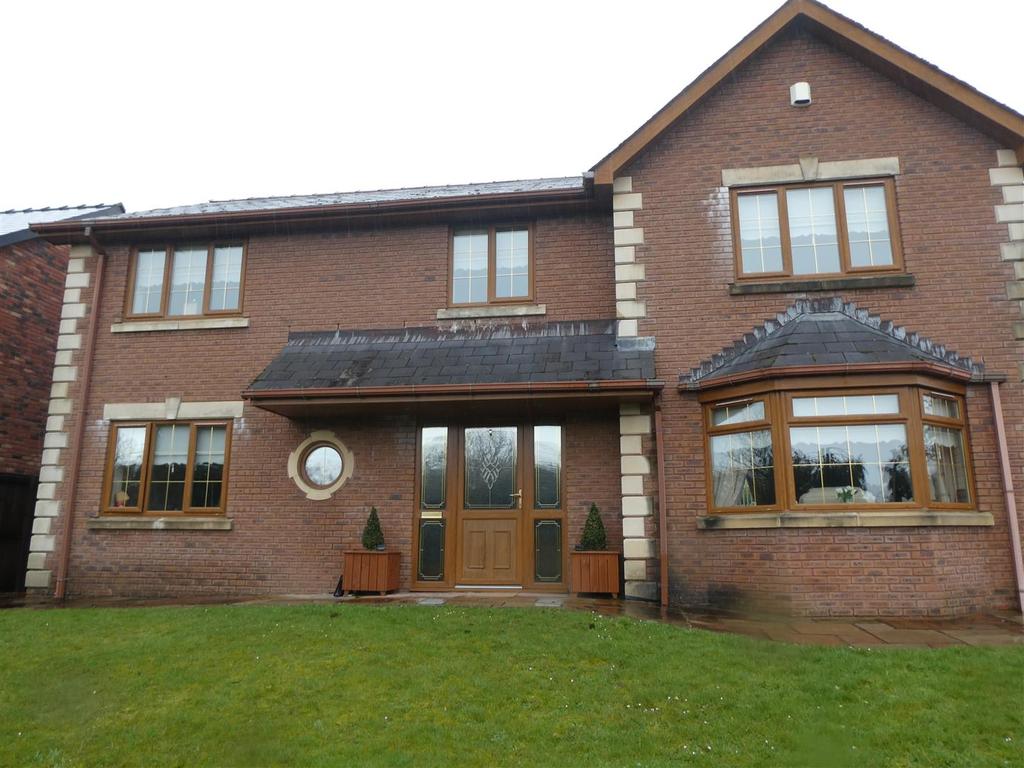 Well Place, Cwmbach, Aberdare 4 bed detached house for sale £449,950